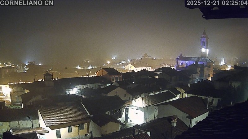immagine della webcam nei dintorni di Benevello: webcam Corneliano d'Alba