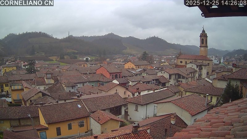 immagine della webcam nei dintorni di Costigliole d'Asti: webcam Corneliano d'Alba