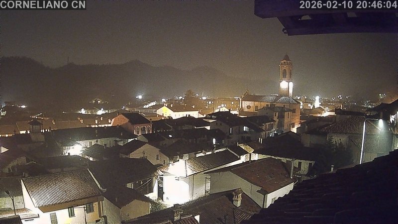 immagine della webcam nei dintorni di Cerretto Langhe: webcam Corneliano d'Alba