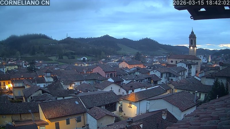 immagine della webcam nei dintorni di Cervere: webcam Corneliano d'Alba
