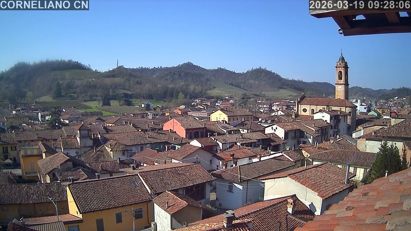 immagine della webcam nei dintorni di Lequio Berria: webcam Corneliano d'Alba