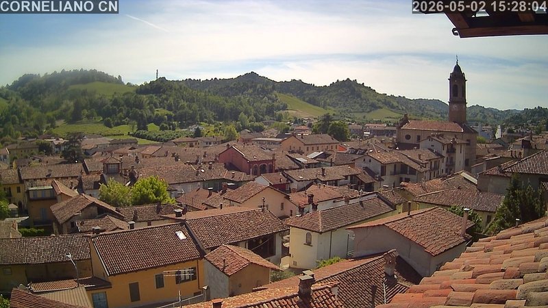 immagine della webcam nei dintorni di Costigliole d'Asti: webcam Corneliano d'Alba