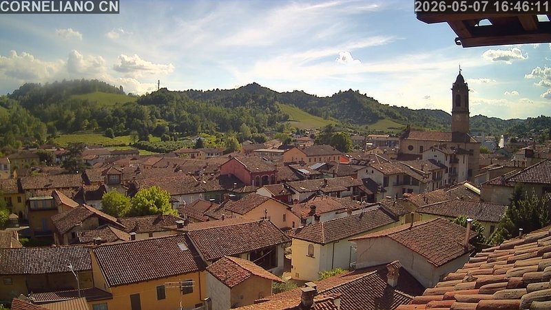 immagine della webcam nei dintorni di Benevello: webcam Corneliano d'Alba