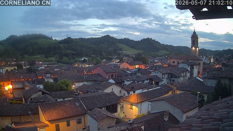 immagine della webcam nei dintorni di Asti: webcam Corneliano d'Alba