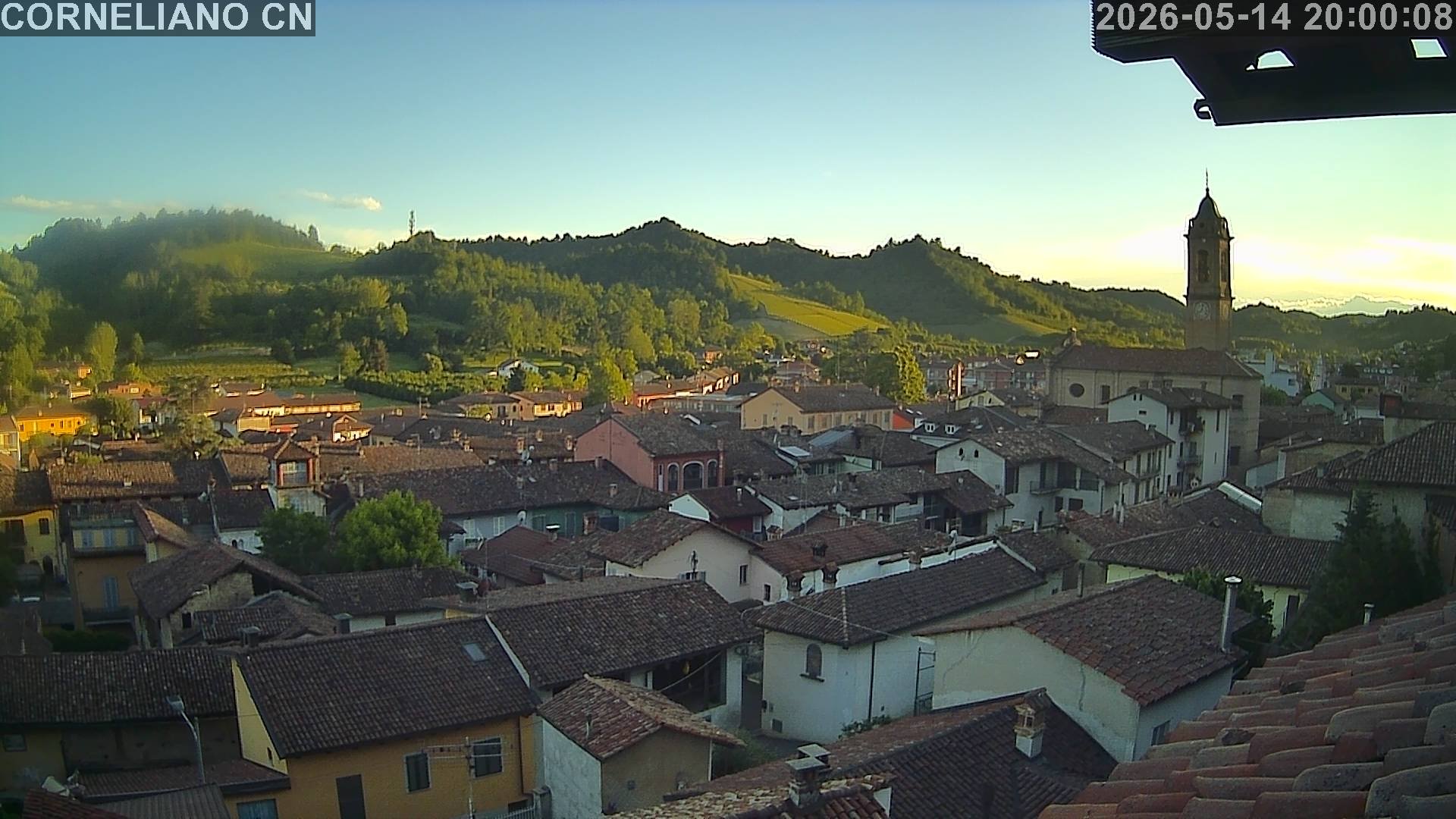 immagine della webcam nei dintorni di Mango: webcam Corneliano d'Alba