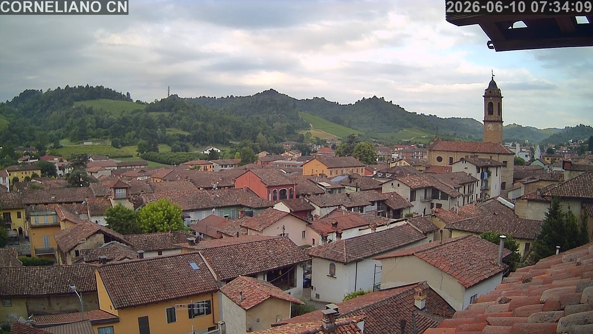 immagine della webcam nei dintorni di Fossano: webcam Corneliano d'Alba