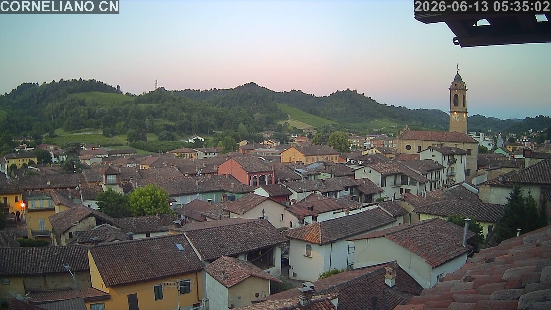 immagine della webcam nei dintorni di Bra: webcam Corneliano d'Alba