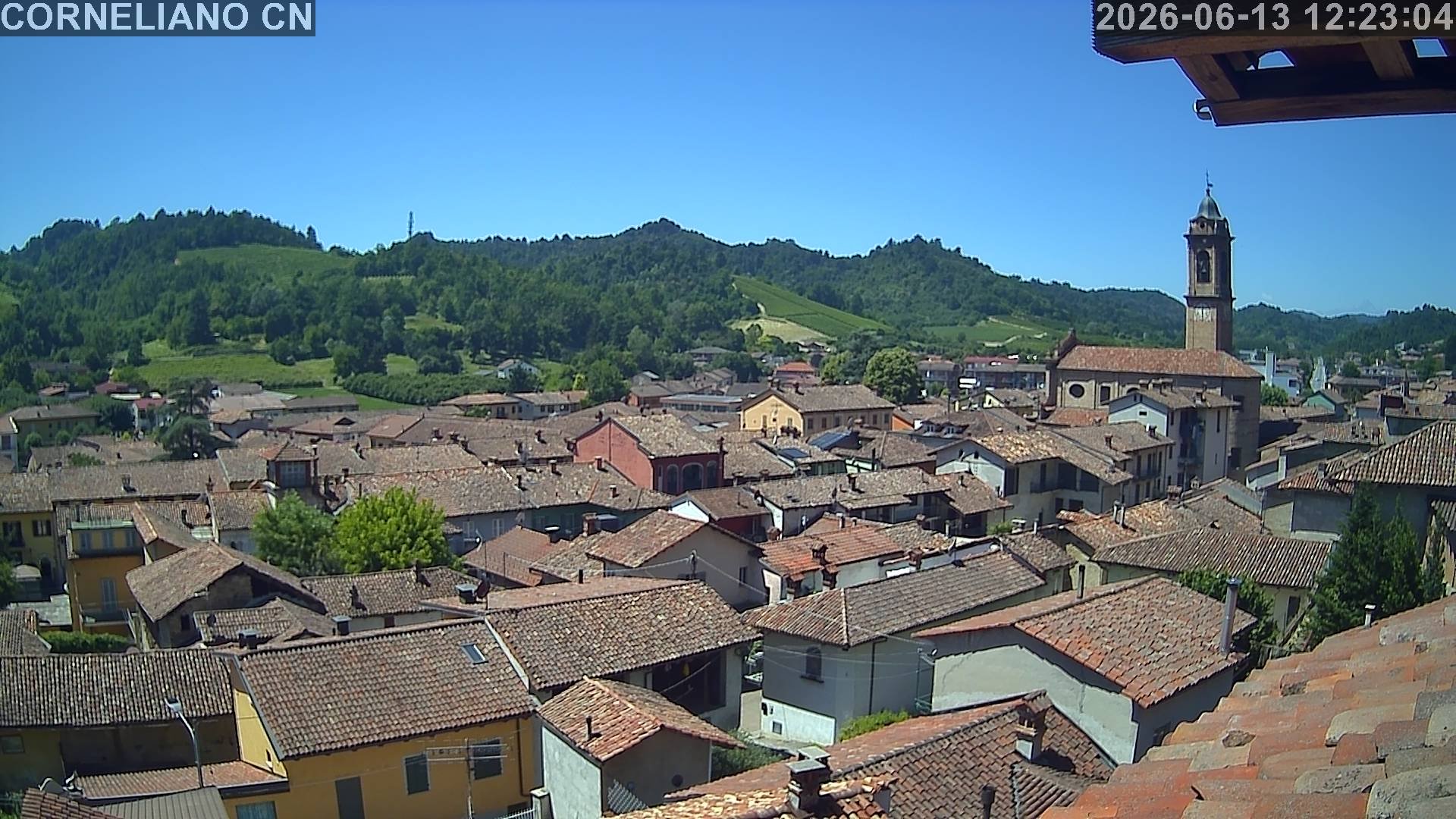immagine della webcam nei dintorni di Cherasco: webcam Corneliano d'Alba