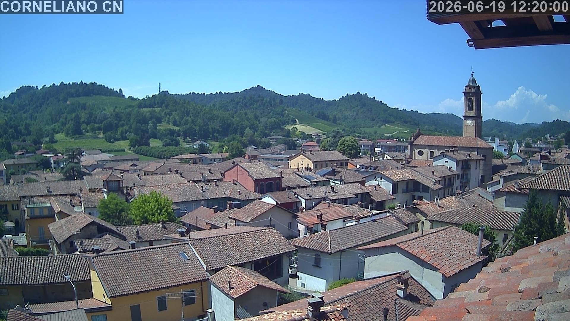 immagine della webcam nei dintorni di Magliano Alfieri: webcam Corneliano d'Alba