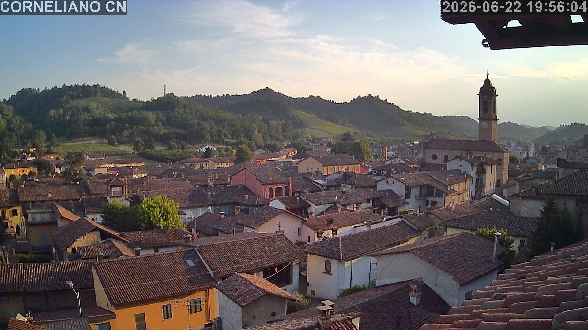 immagine della webcam nei dintorni di Fossano: webcam Corneliano d'Alba