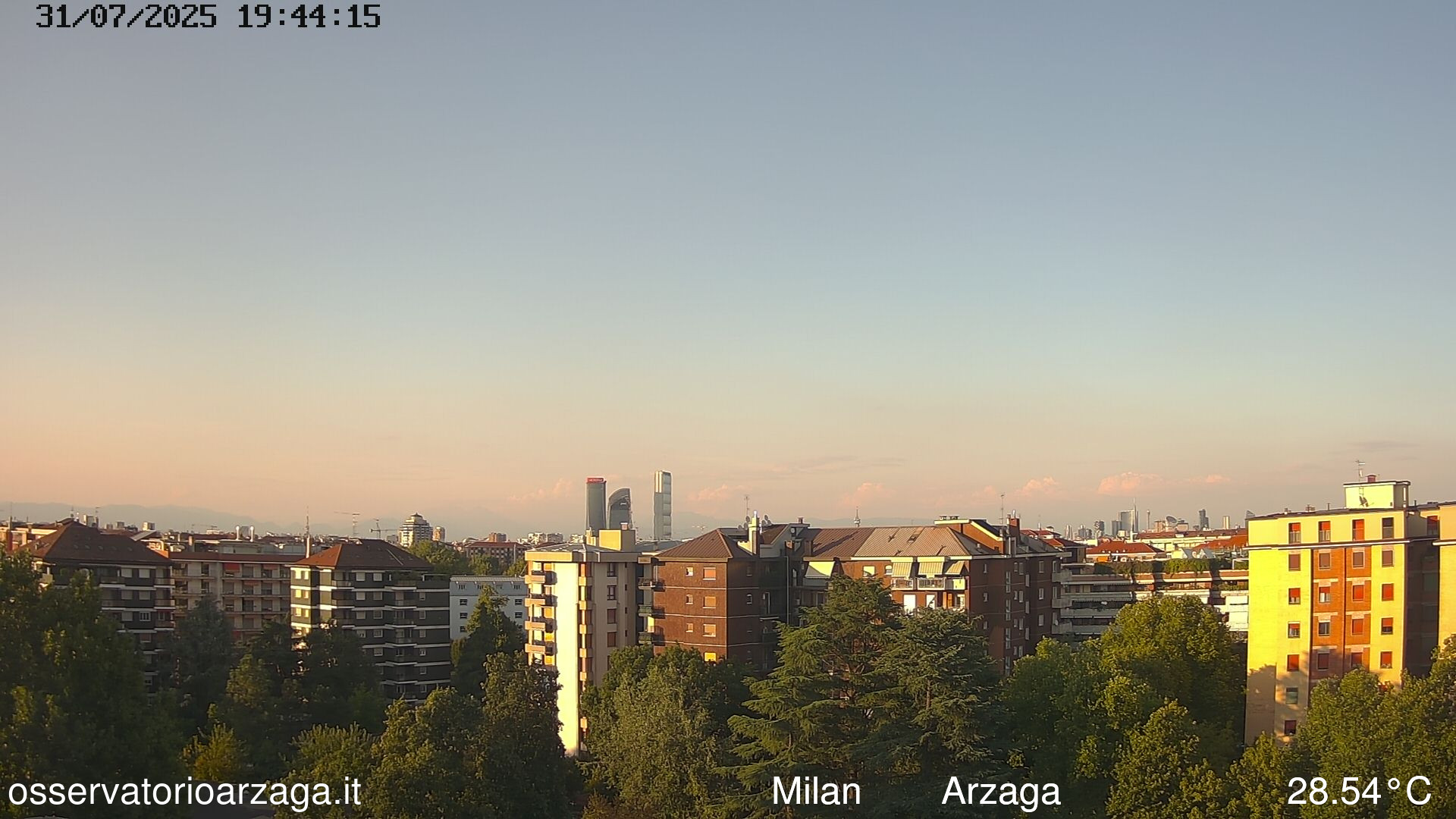immagine della webcam nei dintorni di Milano Quartiere Ebraico: webcam Milano Arzaga