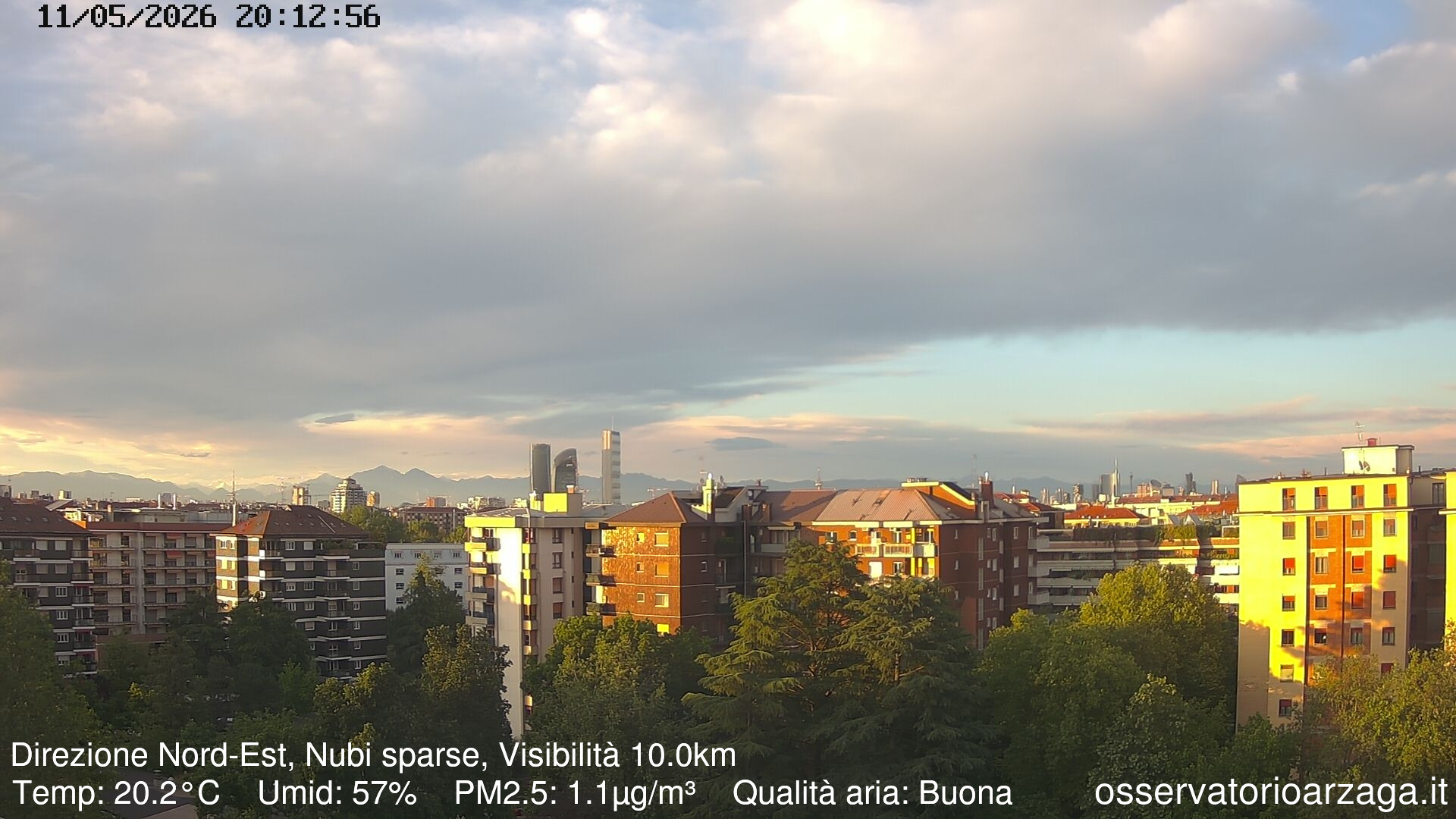 immagine della webcam nei dintorni di Milano Duomo: webcam Milano Arzaga