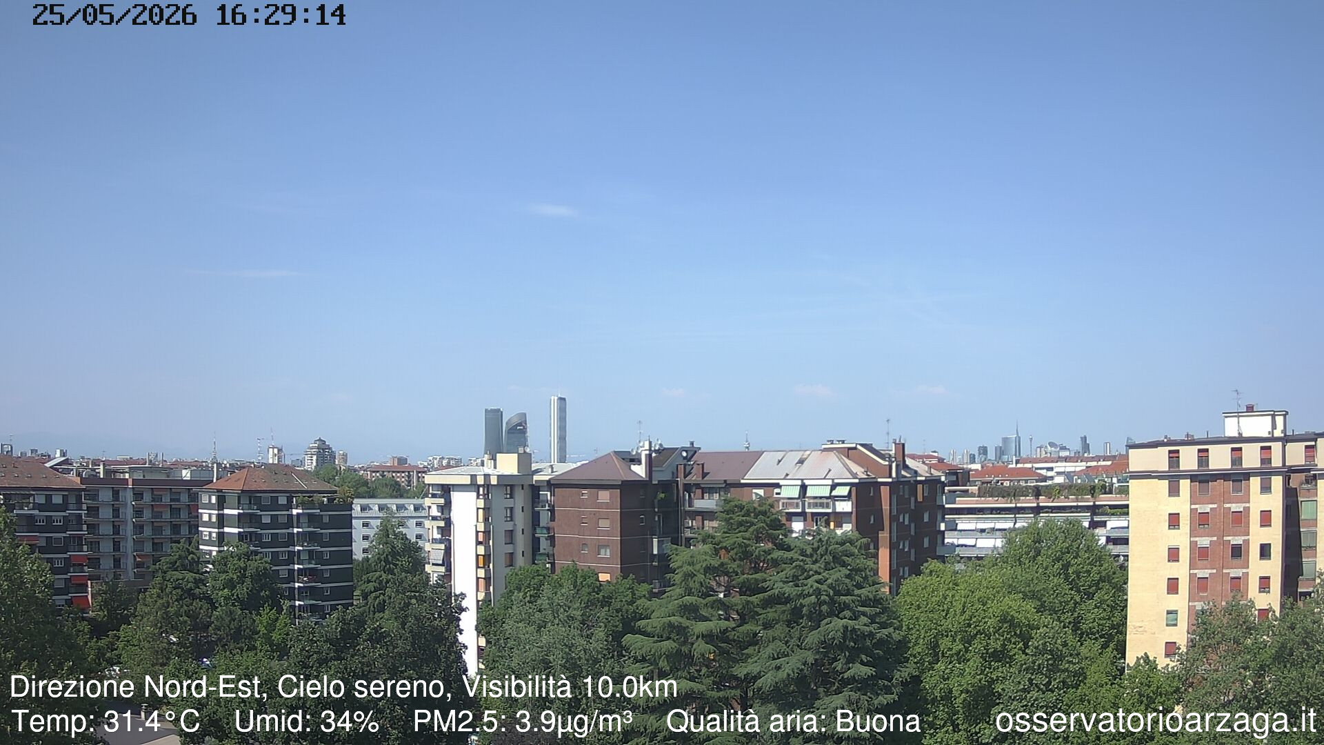 immagine della webcam nei dintorni di Milano Tre Torri: webcam Milano Arzaga