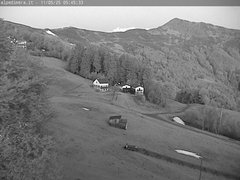 view from Alpe di Mera - Arrivo pista Baita e campo scuola on 2025-05-11