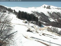 view from Alpe di Mera - Arrivo pista Baita e campo scuola on 2026-04-05