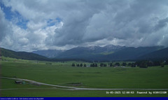 view from Pian Cansiglio - Casera Le Rotte on 2025-05-16