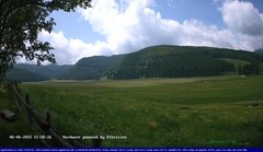 view from Webcam Cansiglio - verso la piana dei "Bech" on 2025-06-06