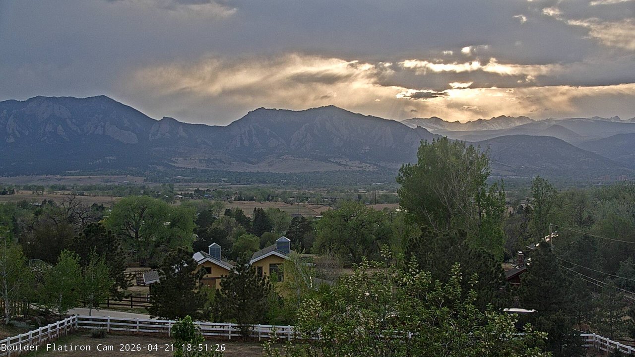 time-lapse frame, Louisville Flatirons time-lapse webcam