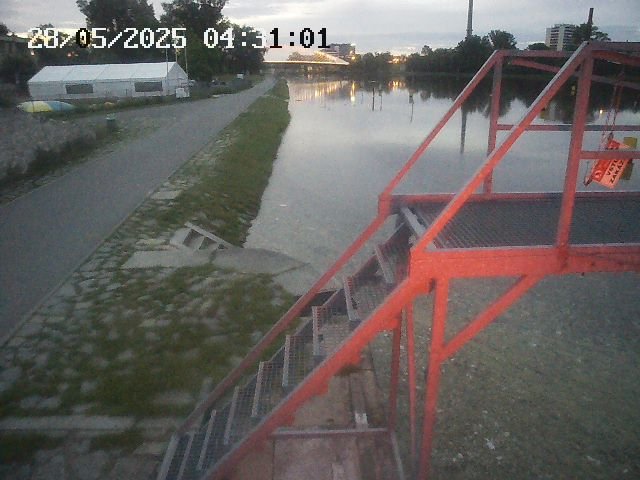 time-lapse frame, Troja - Warm Up webcam