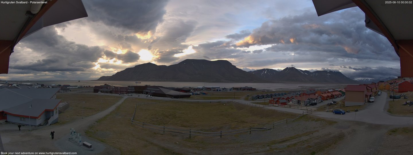 time-lapse frame, Hurtigruten Svalbard - Hiorthfjellet webcam