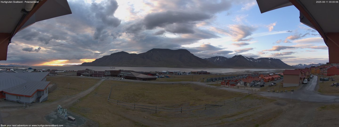 time-lapse frame, Hurtigruten Svalbard - Hiorthfjellet webcam