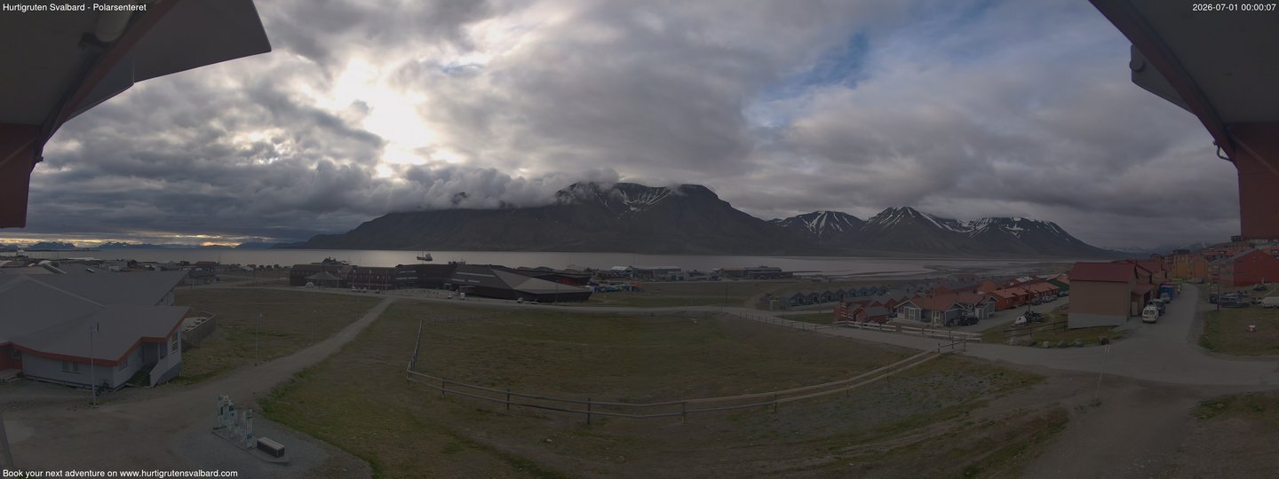 time-lapse frame, Hurtigruten Svalbard - Hiorthfjellet webcam