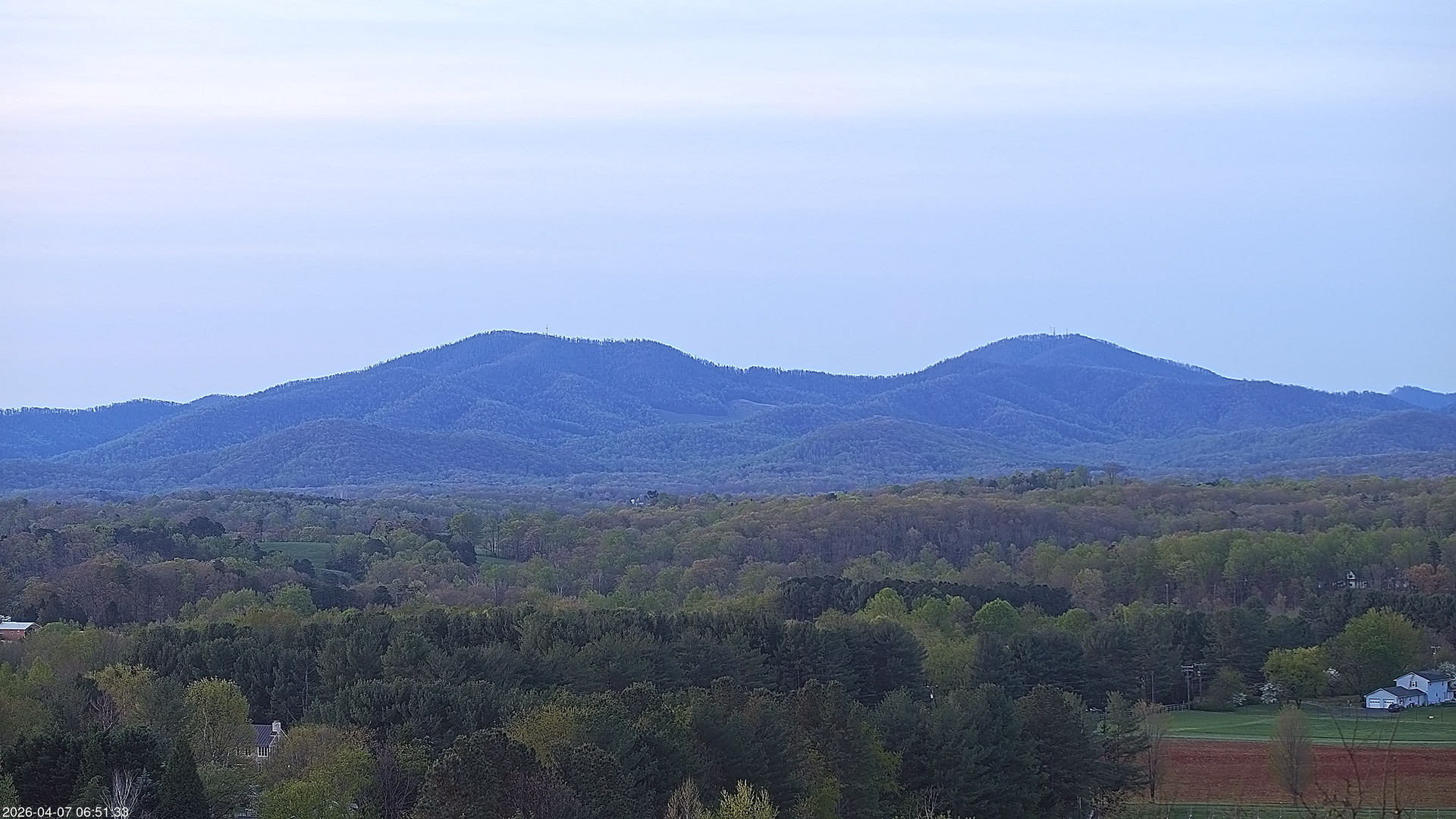 time-lapse frame, 2026-04-07 06:51-12:00 webcam