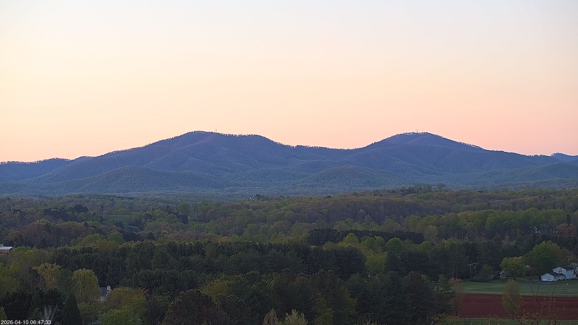 time-lapse frame, 2026-04-10 06:47-12:00 webcam