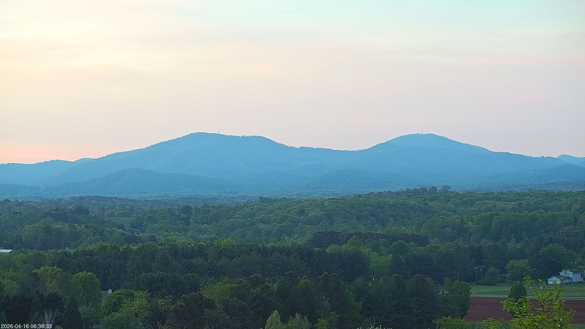 time-lapse frame, 2026-04-16 06:38-12:00 webcam