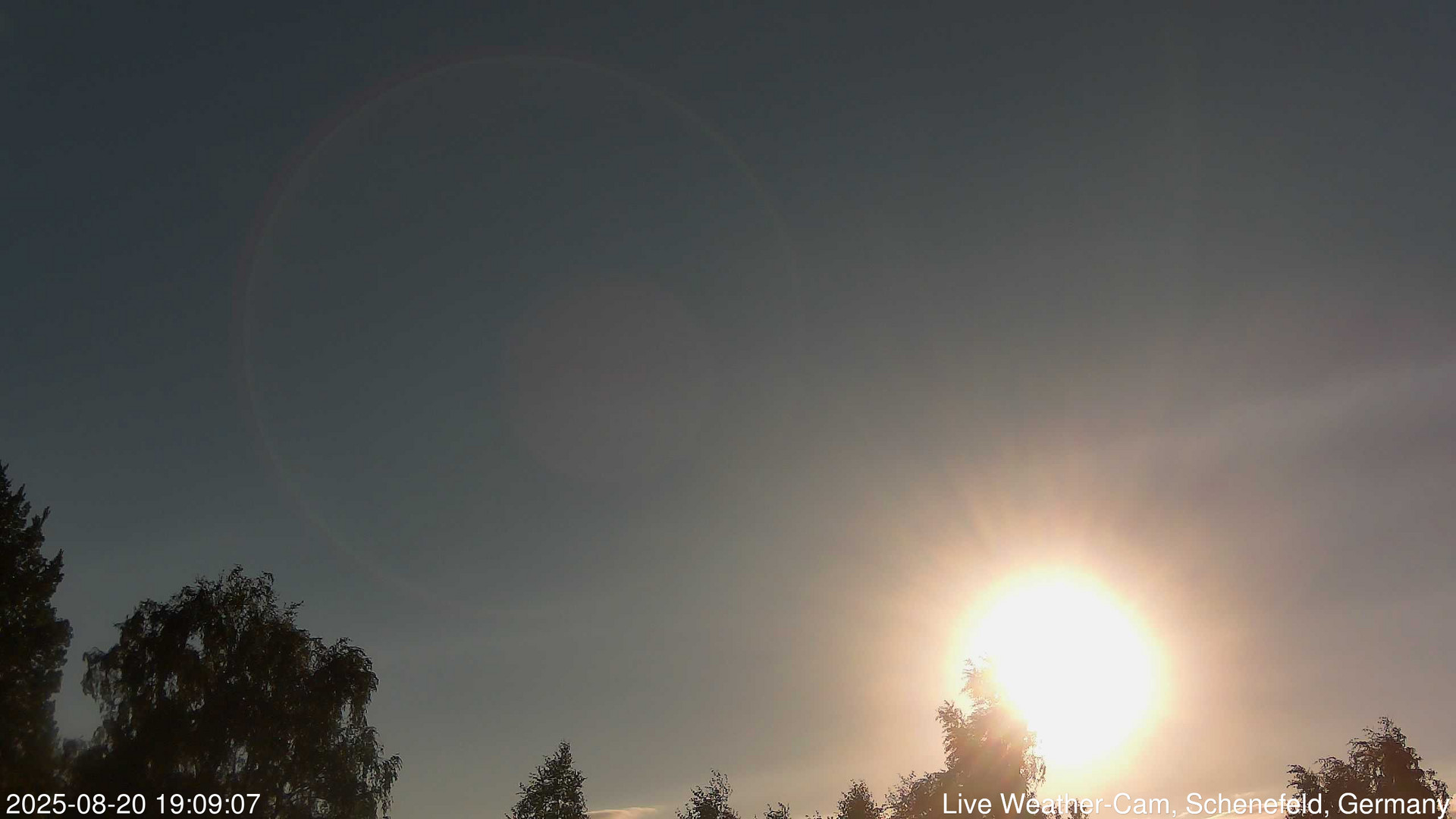 time-lapse frame, 2025-08-20 19:09-21:39 webcam