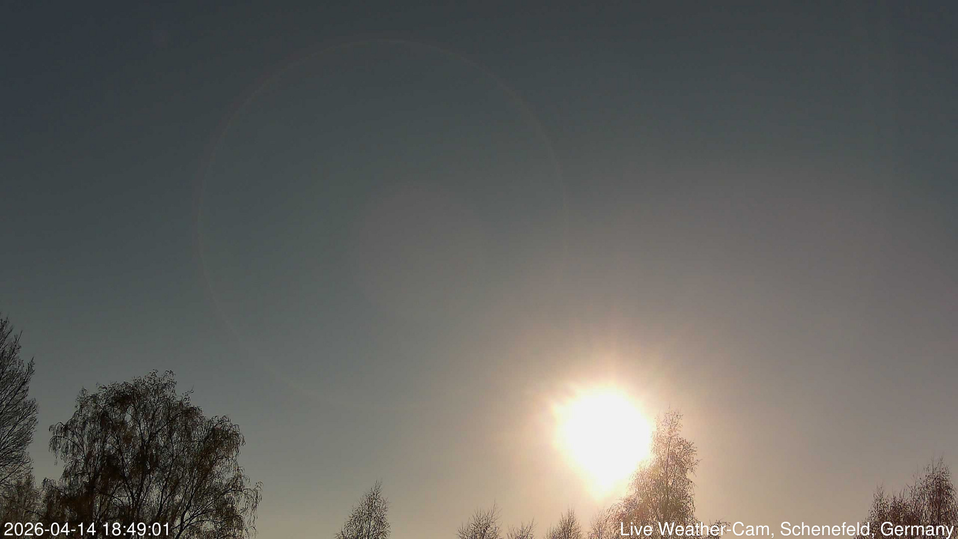 time-lapse frame, 2026-04-14 18:49-21:19 webcam