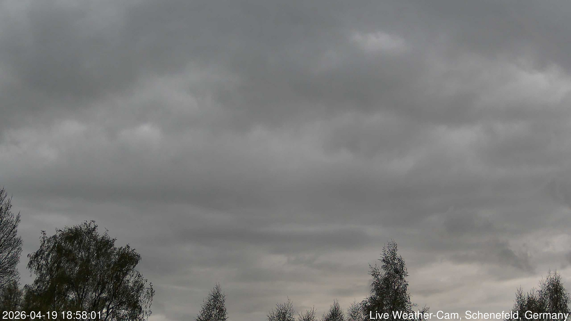 time-lapse frame, 2026-04-19 18:58-21:28 webcam