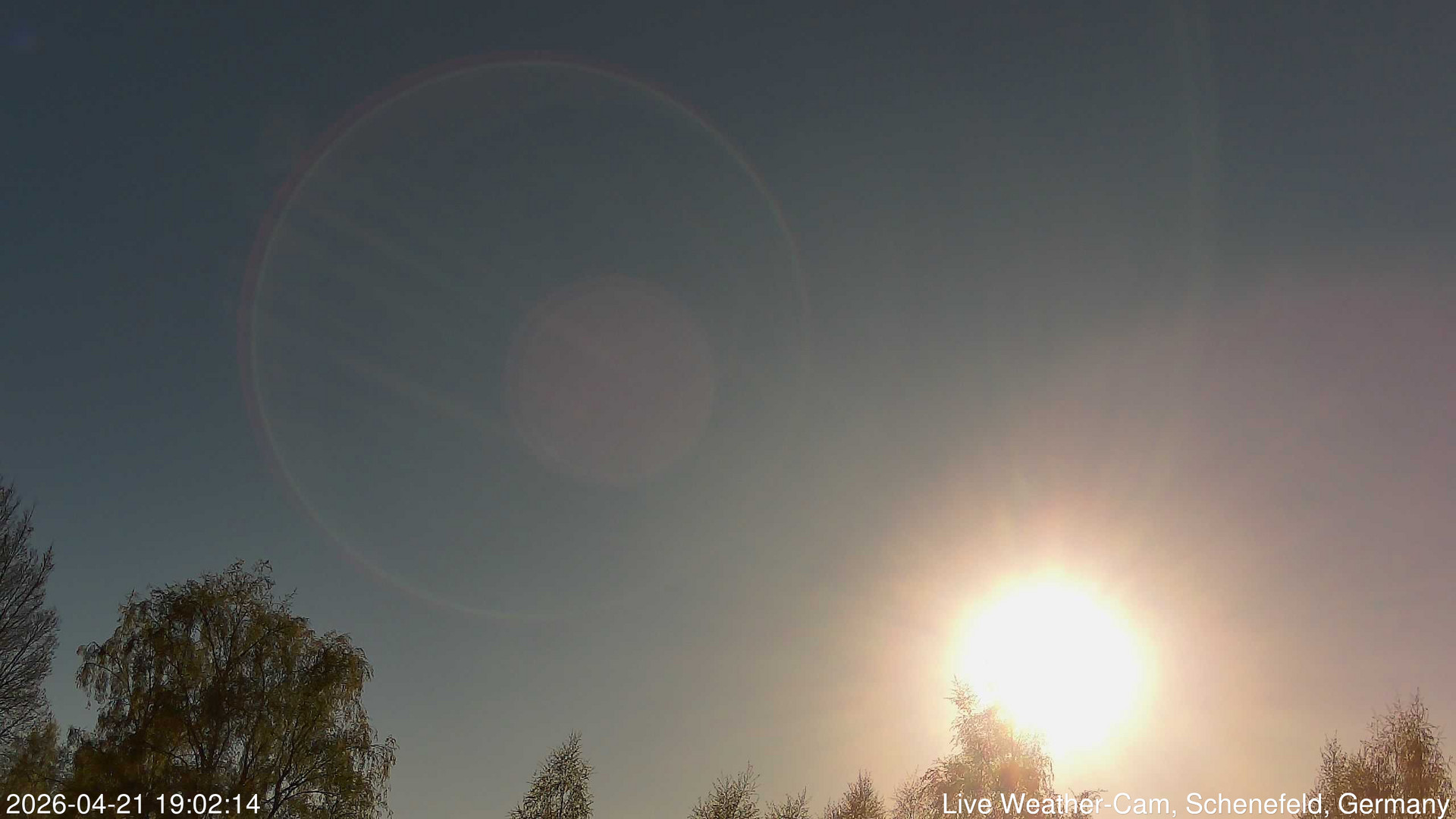 time-lapse frame, 2026-04-21 19:02-21:32 webcam