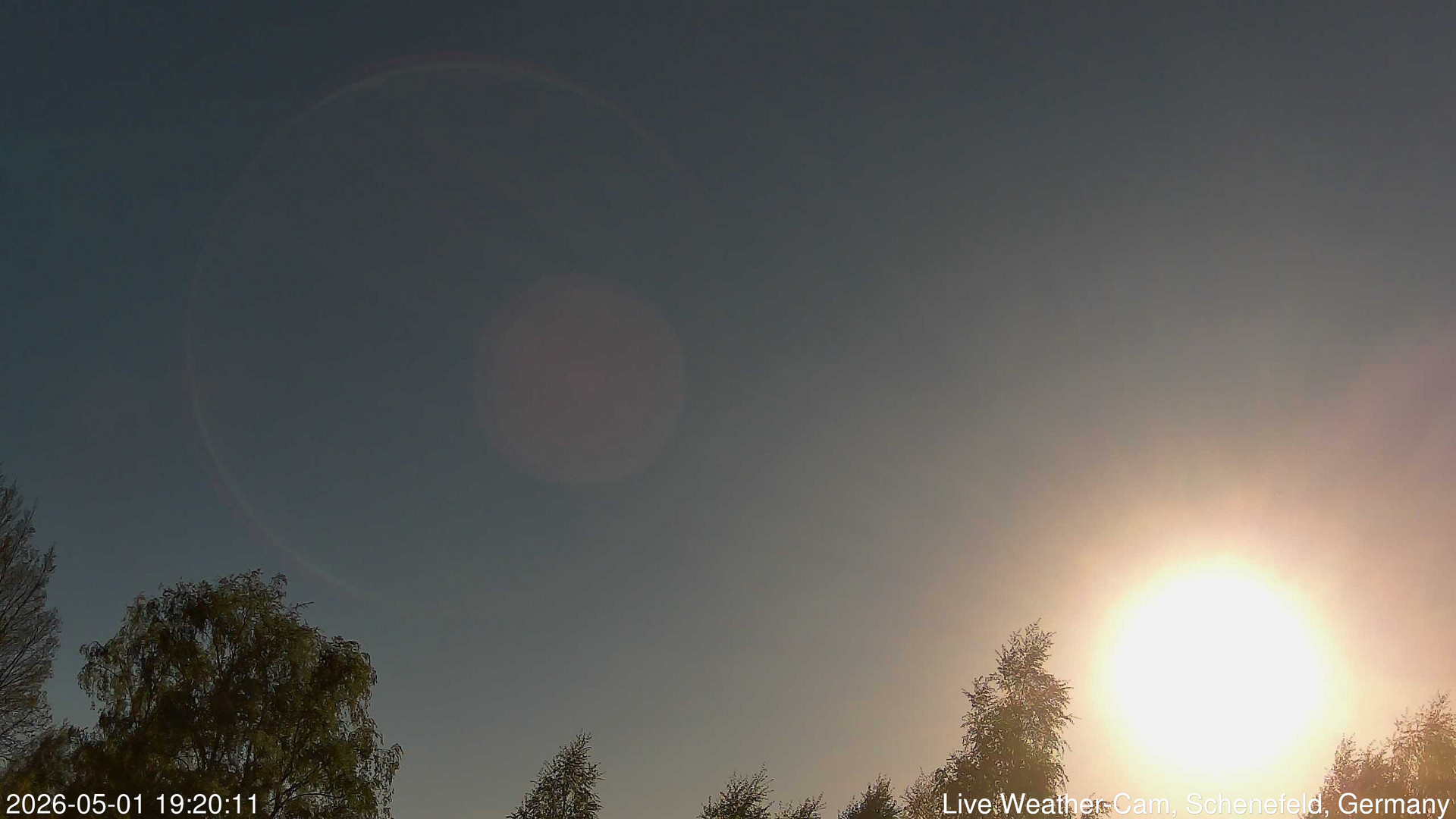 time-lapse frame, 2026-05-01 19:20-21:50 webcam