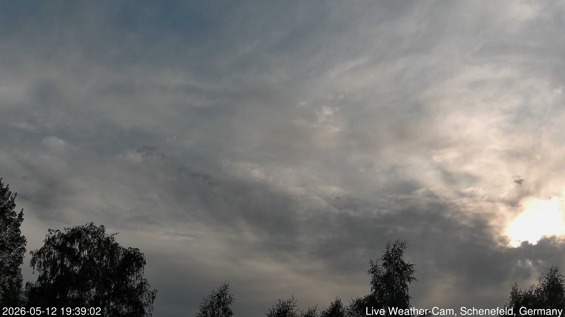 time-lapse frame, 2026-05-12 19:39-22:09 webcam