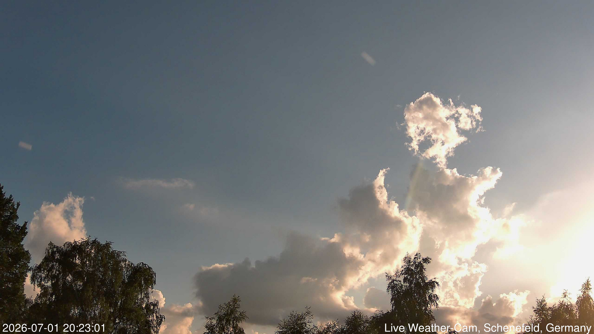 time-lapse frame, 2026-07-01 20:23-22:53 webcam