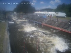 view from Troja - bottom on 2025-06-24