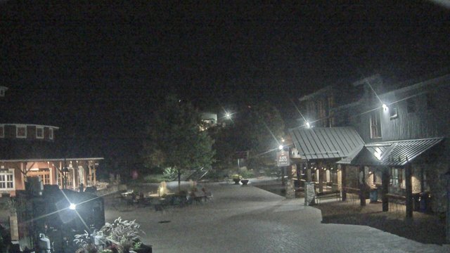 time-lapse frame, Sugarbush Gate House Plaza Scenic webcam