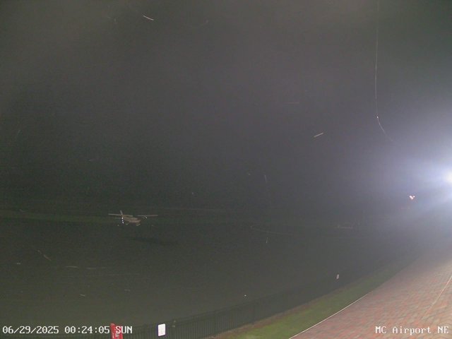 time-lapse frame, Mifflin County Airport (east) webcam