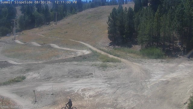 view from Snow Summit Slopeside on 2026-08-30