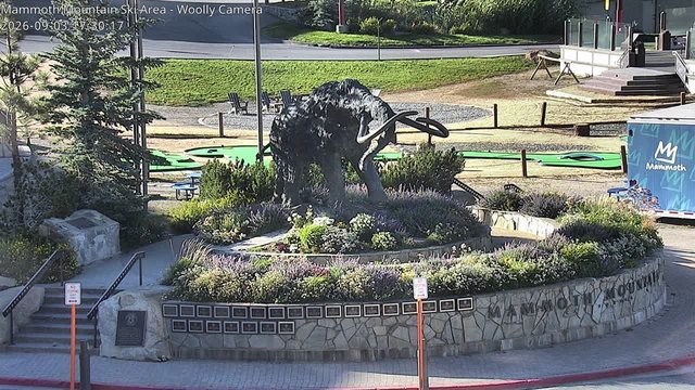 time-lapse frame, Mammoth Main Lodge Woolly webcam