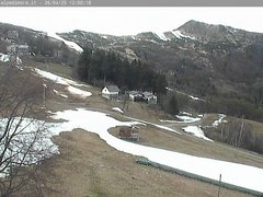 view from Alpe di Mera - Arrivo pista Baita e campo scuola on 2025-04-26
