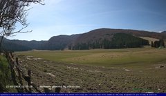 view from Webcam Cansiglio - verso la piana dei "Bech" on 2024-03-22