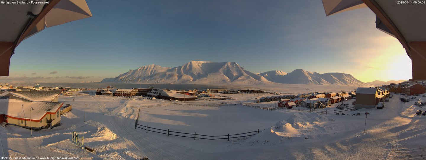 time-lapse frame, Hurtigruten Svalbard - Hiorthfjellet webcam