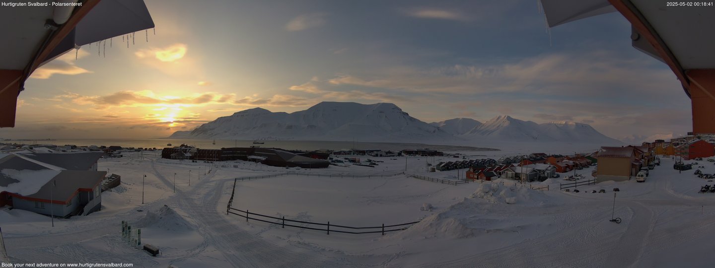 time-lapse frame, Hurtigruten Svalbard - Hiorthfjellet webcam