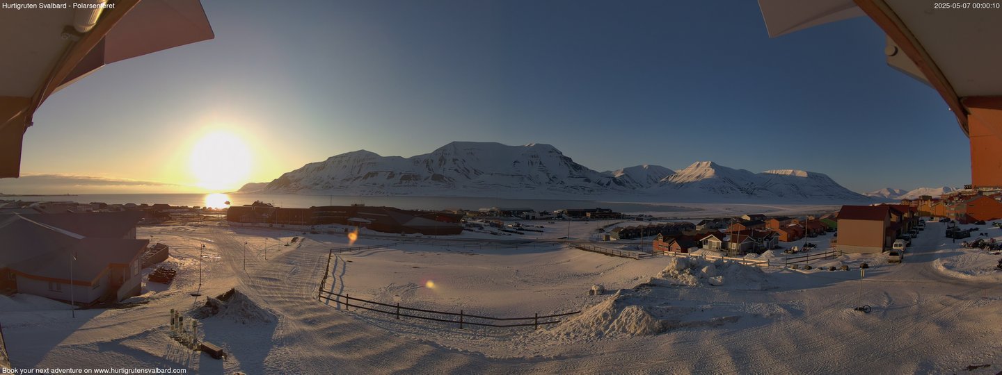 time-lapse frame, Hurtigruten Svalbard - Hiorthfjellet webcam