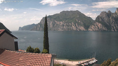 view from Torbole sul Garda - Busatte: Southern direction on 2024-04-30